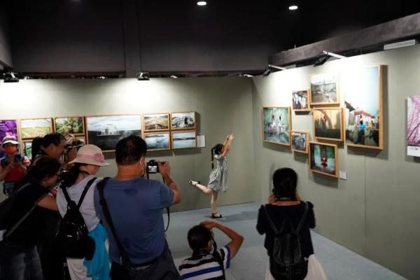 无锡市委宣传部,无锡市文联,江苏省摄影家协会共同承办,展览将持续至8
